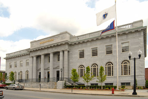 Photo of the front of the Federal Building