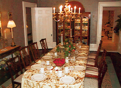 Photo of dining room at Nesmith House